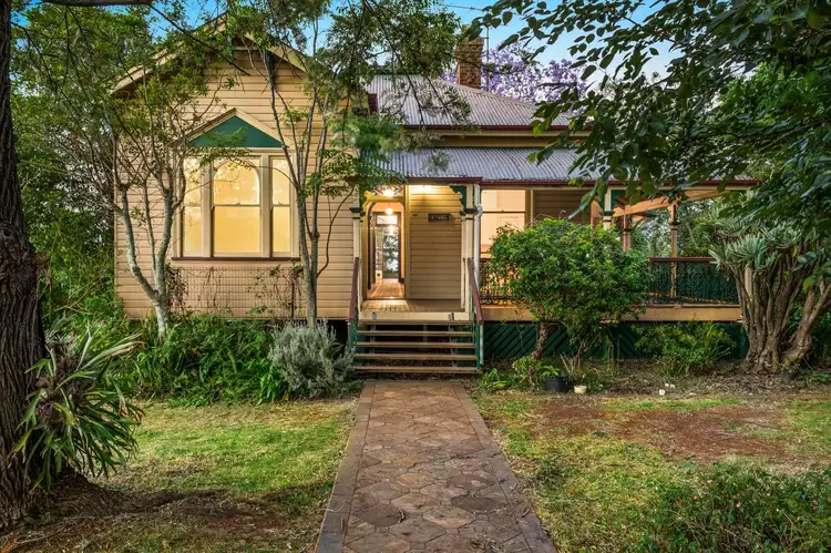 229 Russell Street, Newtown QLD 4350