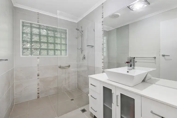 Seventh view of Homely house listing, 4 McLeod Street, Cleveland QLD 4163