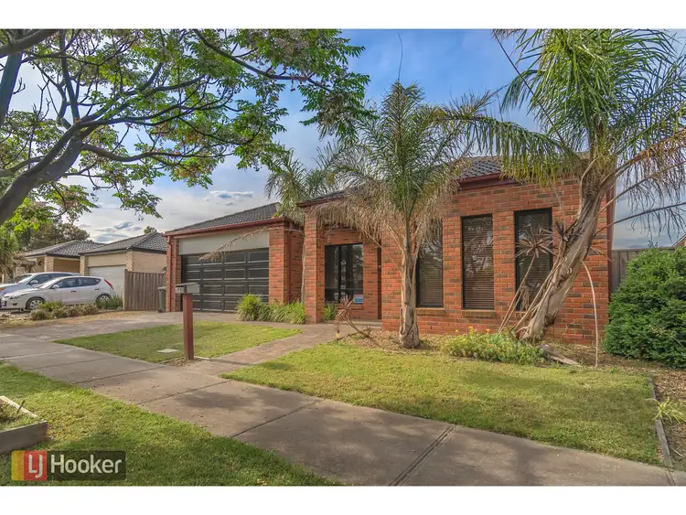 Second view of Homely house listing, 23 Gainsborough Drive, Craigieburn VIC 3064