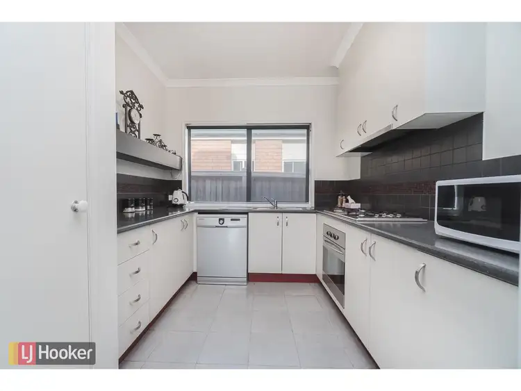 Fifth view of Homely house listing, 23 Gainsborough Drive, Craigieburn VIC 3064