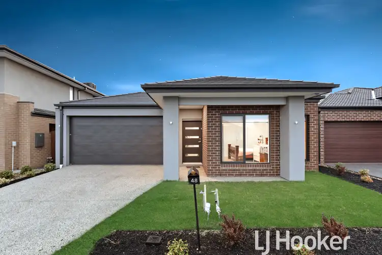 48 Cottongrass Avenue, Clyde North VIC 3978