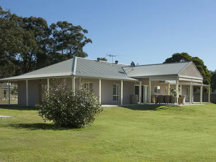 25 Bell Street, Greta NSW 2334