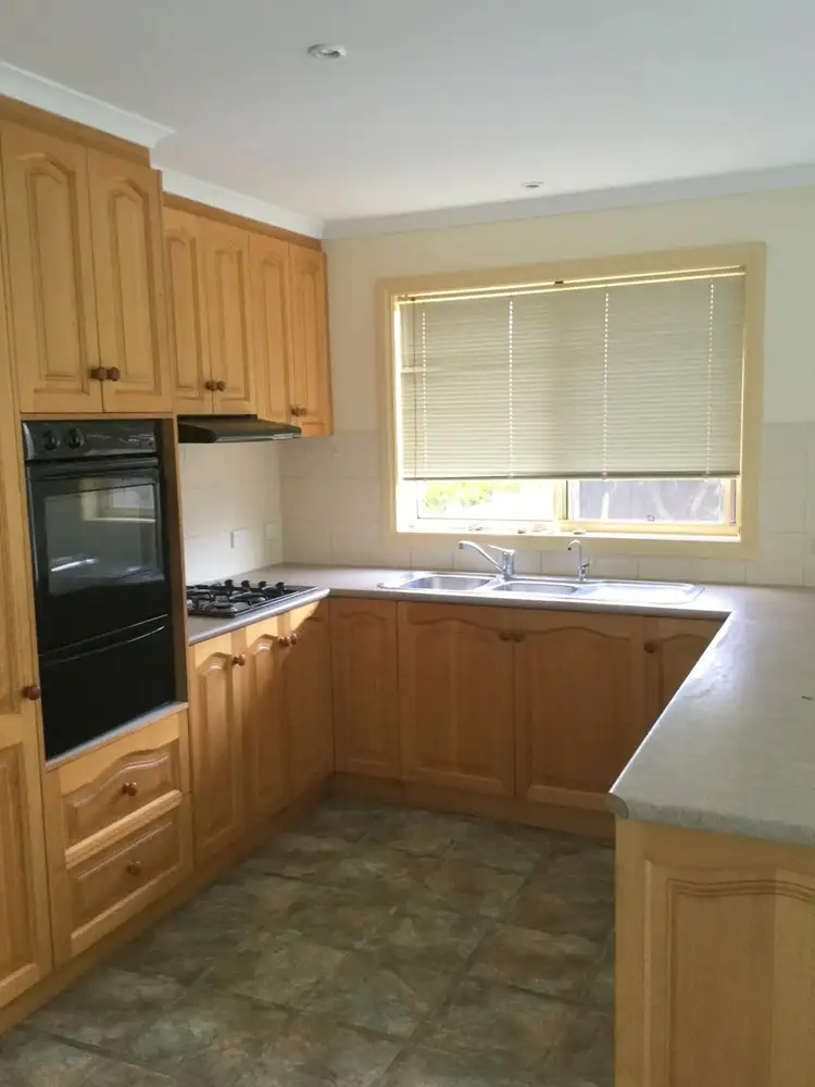 Fourth view of Homely house listing, 28 Rose Street, Alexandra VIC 3714