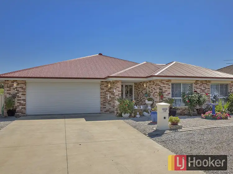 58 Harrier Parade, Tamworth NSW 2340