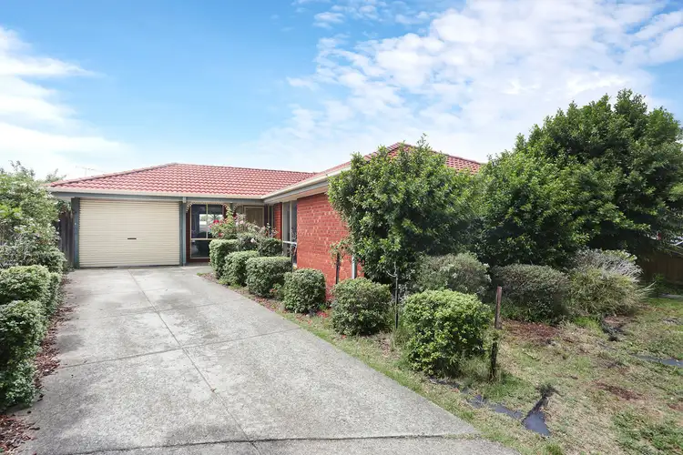 8 Chamney Place, Roxburgh Park VIC 3064