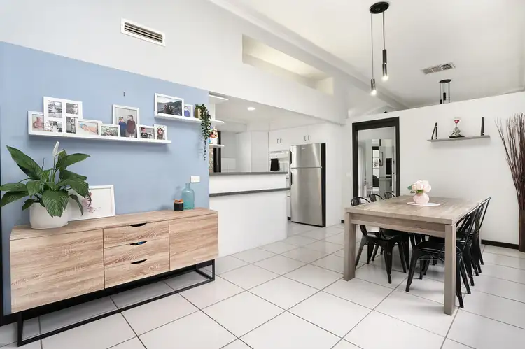 Fifth view of Homely house listing, 2 Whistler Walk, South Morang VIC 3752