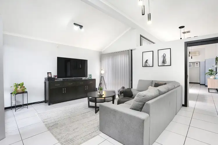 Sixth view of Homely house listing, 2 Whistler Walk, South Morang VIC 3752