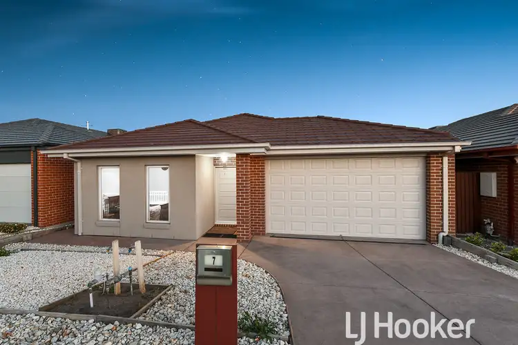 Second view of Homely house listing, 7 Celtic Drive, Cranbourne East VIC 3977