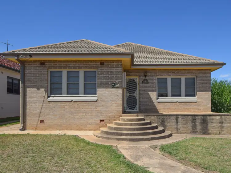 46 Currawong Street, Young NSW 2594