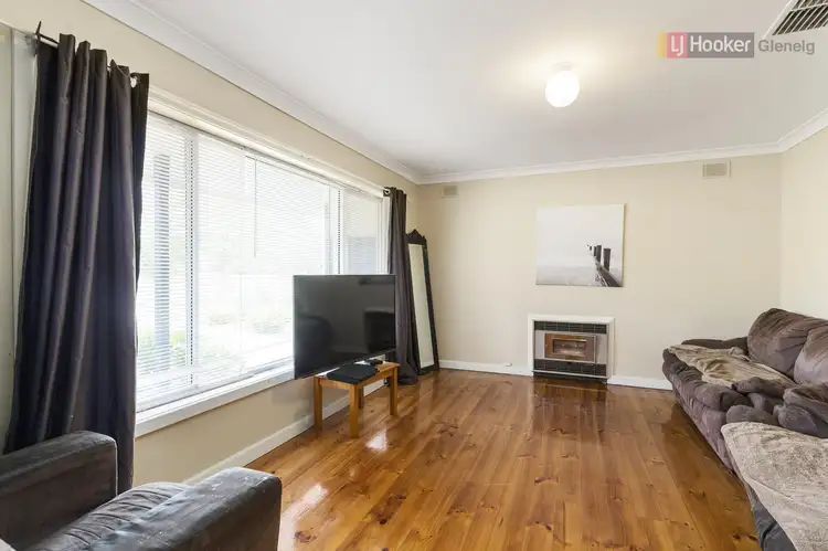 Second view of Homely house listing, 33 Ashton Rise, Huntfield Heights SA 5163