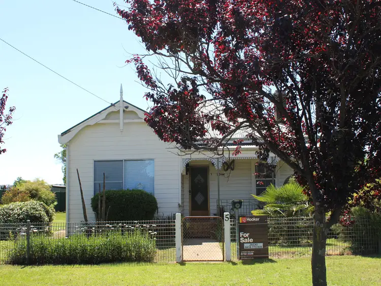 5 Mosman Street, Glen Innes NSW 2370