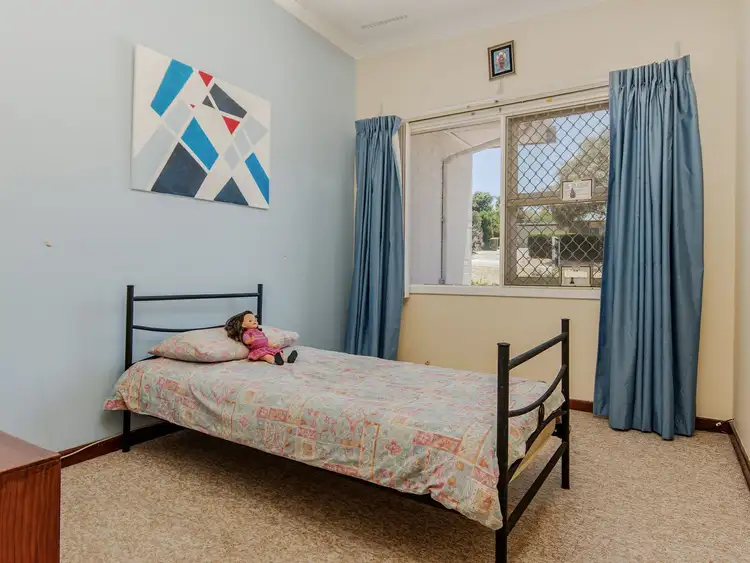 Sixth view of Homely house listing, 30 Hennessy Ave, Orelia WA 6167
