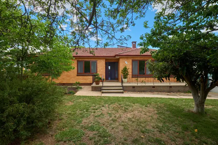 Second view of Homely house listing, 6 Little Place, Scullin ACT 2614