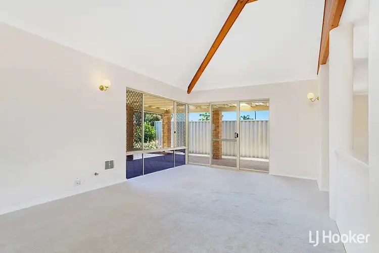 Sixth view of Homely semi-detached listing, 31A Heatherlea Parkway, Leeming WA 6149
