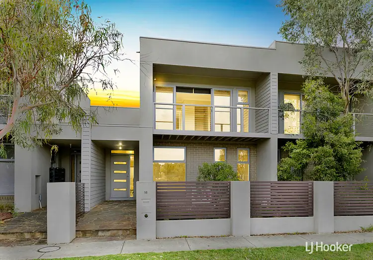 16 Nest Place, Point Cook VIC 3030