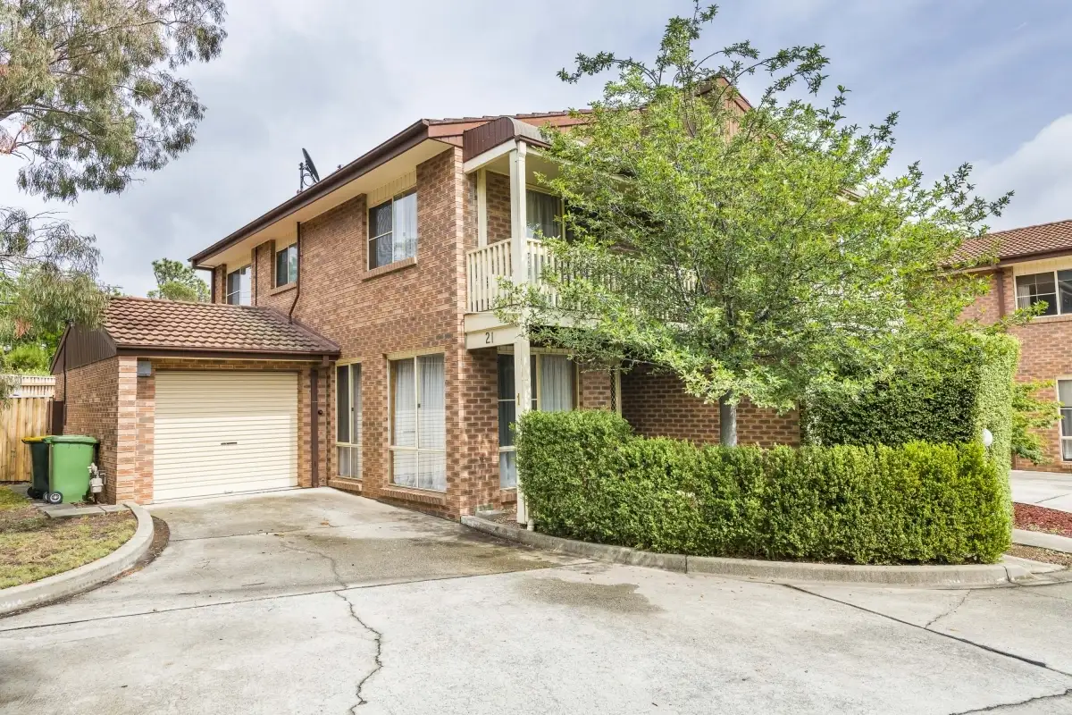 Main view of Homely townhouse listing, 1/21 O'Hanlon Road, Queanbeyan NSW 2620