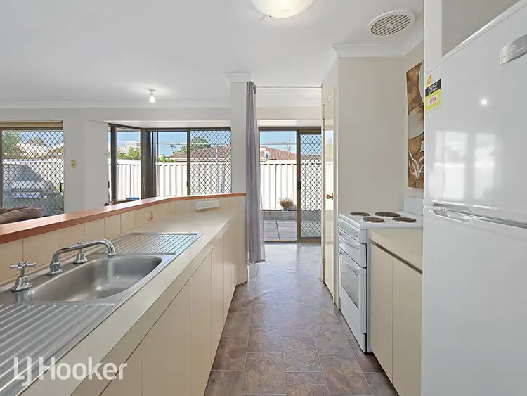 Fifth view of Homely villa listing, 3/6 Farnaby Lane, Beckenham WA 6107