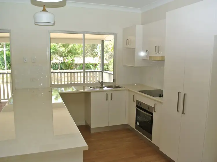 3 Dalpura Street, Macleay Island QLD 4184