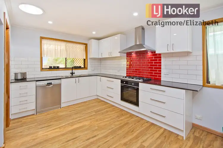 28 Lomalinda Drive, Craigmore SA 5114