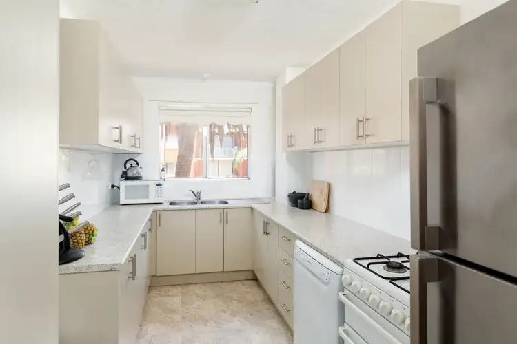 Second view of Homely unit listing, 3/2 Greenwood Place, Freshwater NSW 2096
