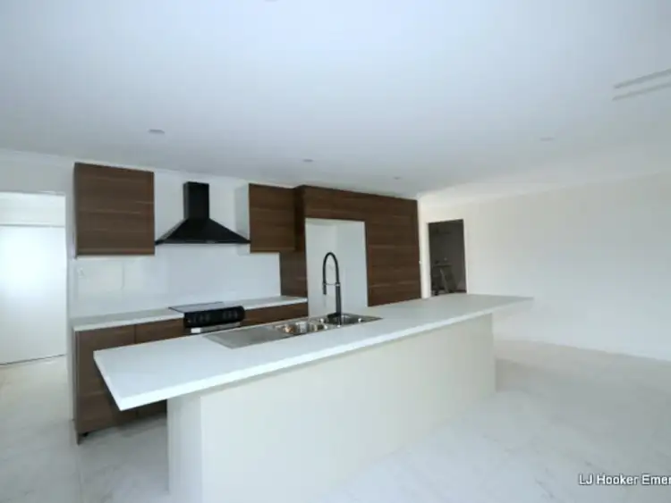 Second view of Homely house listing, 7 Costello Court, Emerald QLD 4720