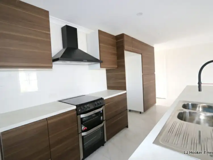Fifth view of Homely house listing, 7 Costello Court, Emerald QLD 4720