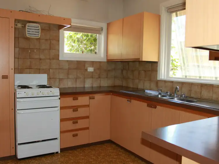 Fourth view of Homely house listing, 16 Perkins Street, Alexandra VIC 3714