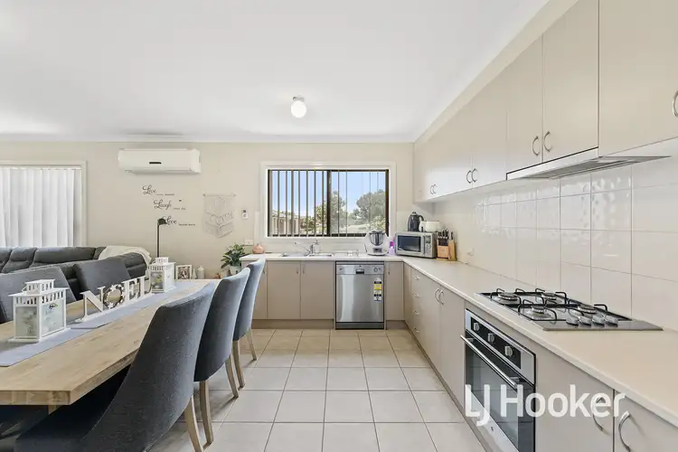 Fifth view of Homely unit listing, 17/137 Ahern Road, Pakenham VIC 3810