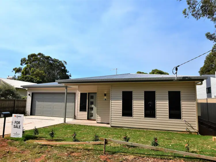 13 Pia St, Russell Island QLD 4184