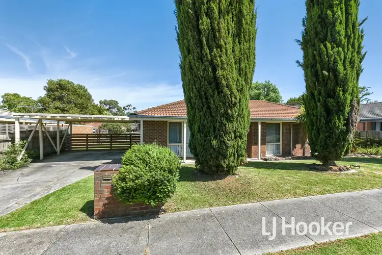 6 Matthews Court, Pakenham VIC 3810