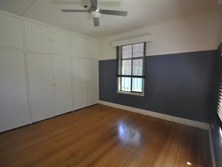 Fifth view of Homely house listing, 32 Alexander Parade, Bairnsdale VIC 3875