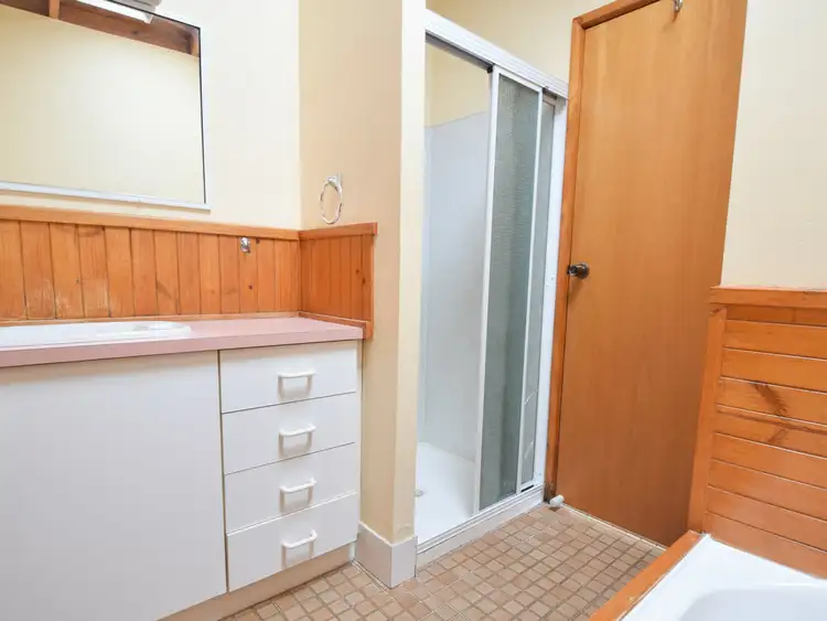 Seventh view of Homely house listing, 2 Jimmy Noonan Close, Young NSW 2594