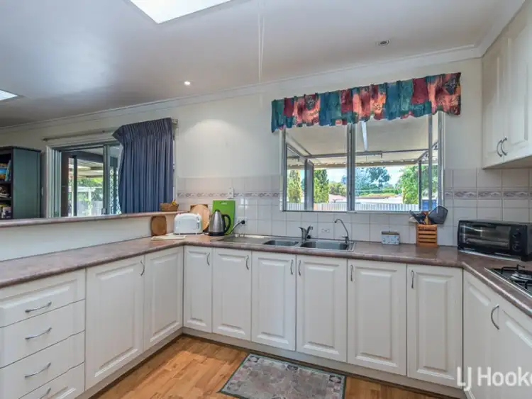 Sixth view of Homely house listing, 16 Wyville Court, Huntingdale WA 6110