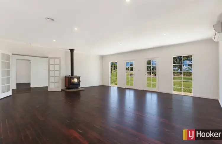 Fifth view of Homely house listing, 4 Mountain Ash Court, Hidden Valley VIC 3756