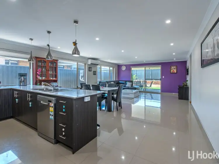 Second view of Homely house listing, 8 Topiary Avenue, Piara Waters WA 6112