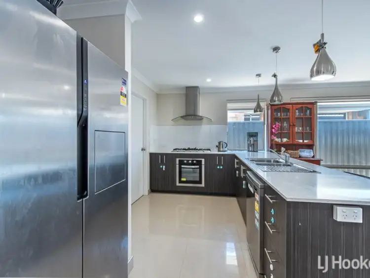 Fourth view of Homely house listing, 8 Topiary Avenue, Piara Waters WA 6112
