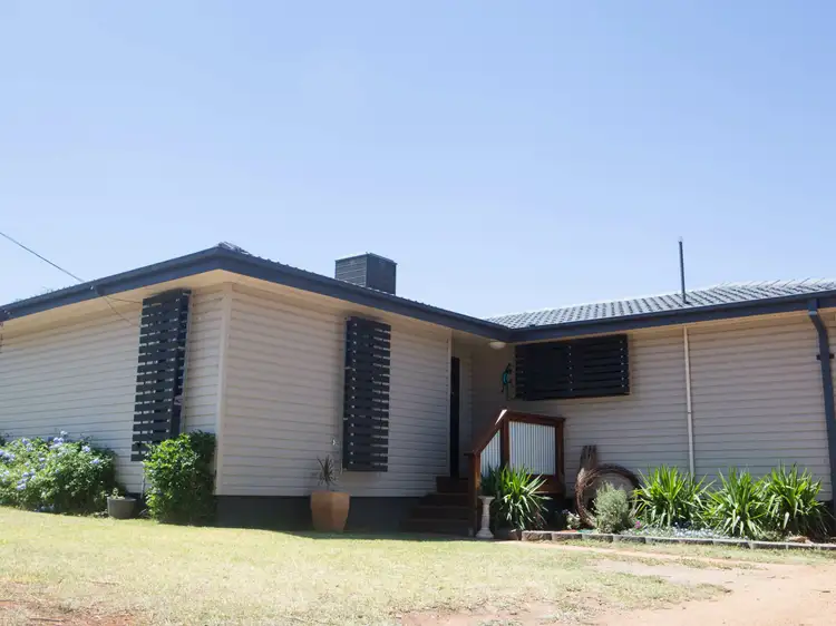 17 Houston Drive, Dubbo NSW 2830