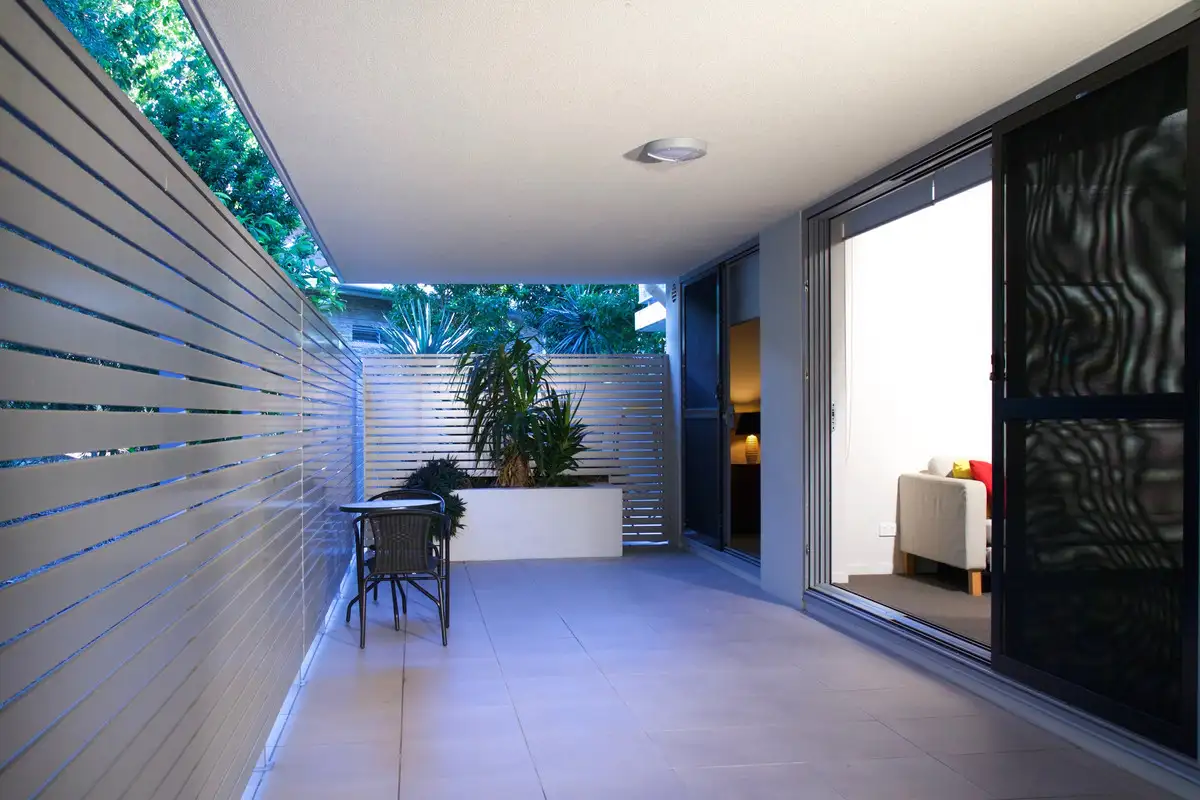 Main view of Homely unit listing, 7 Breeze/154 Musgrave Avenue, Southport QLD 4215