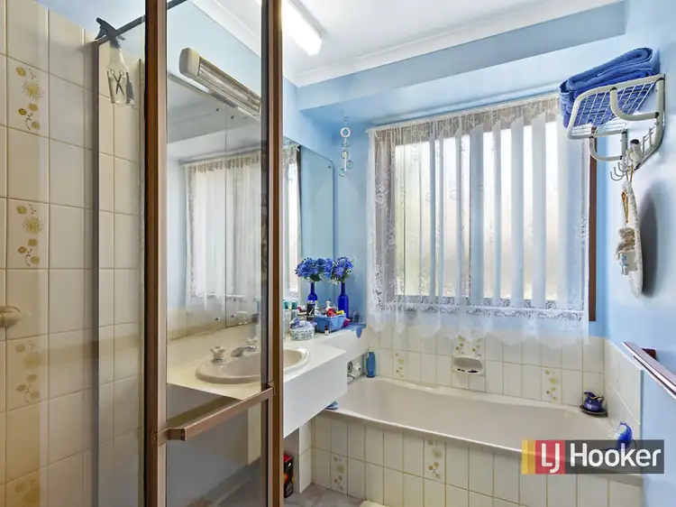 Seventh view of Homely house listing, 11 Periwinkle Drive, Lakes Entrance VIC 3909