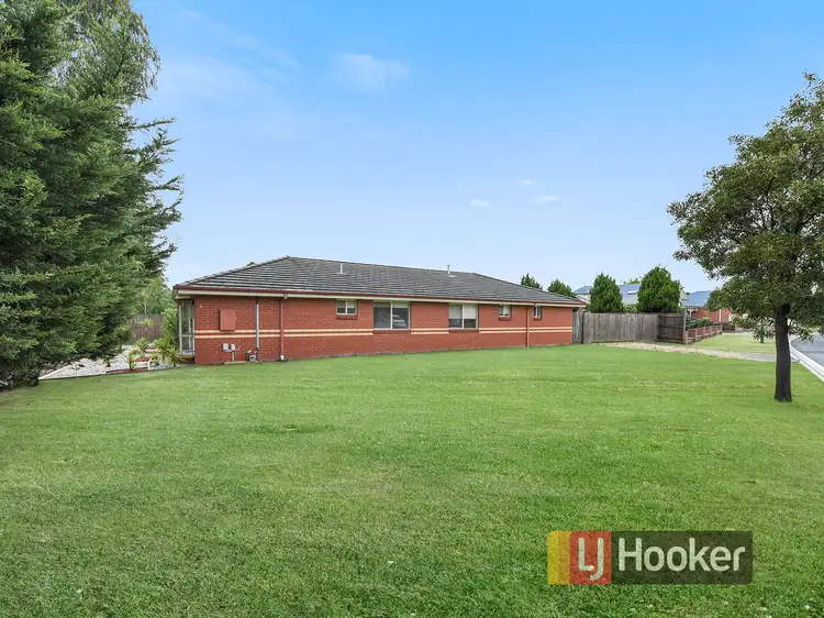Second view of Homely house listing, 2 Prestwick Green, Cranbourne VIC 3977
