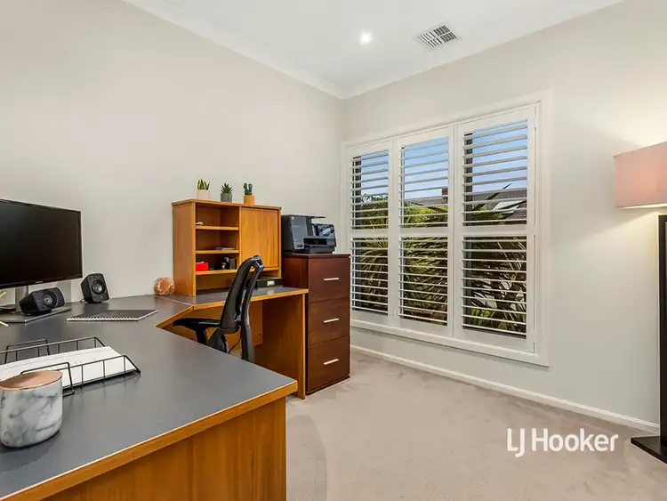 Sixth view of Homely house listing, 33 Grandpark Circuit, Point Cook VIC 3030