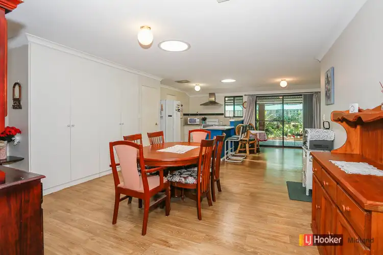 11 Corvina Place, Caversham WA 6055