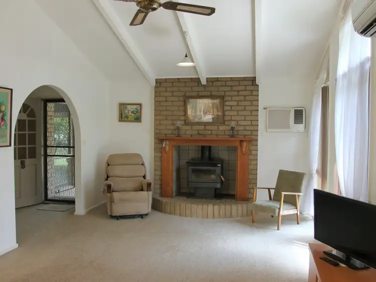 Second view of Homely house listing, 33 Rose Street, Alexandra VIC 3714