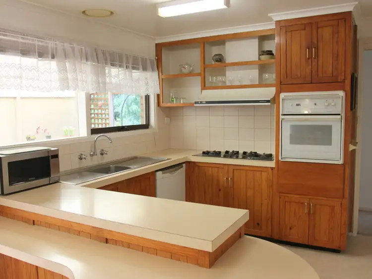 Fourth view of Homely house listing, 33 Rose Street, Alexandra VIC 3714