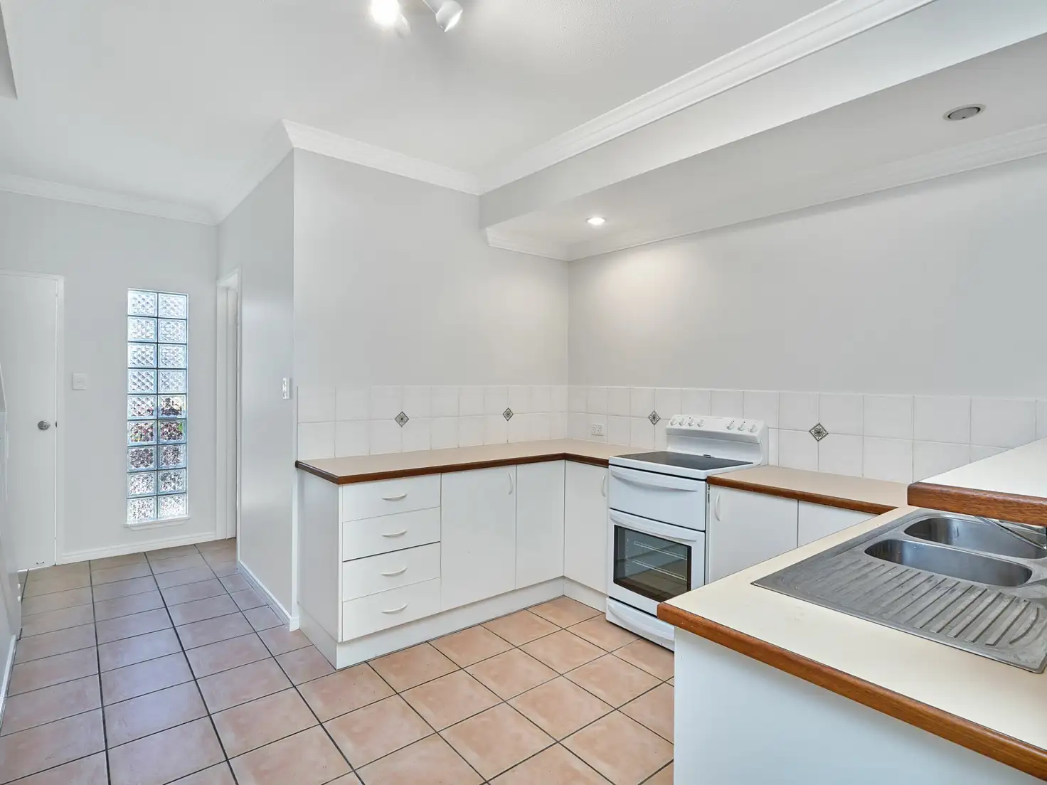 Main view of Homely unit listing, Unit 2/35-37 Rutherford Street, Yorkeys Knob QLD 4878