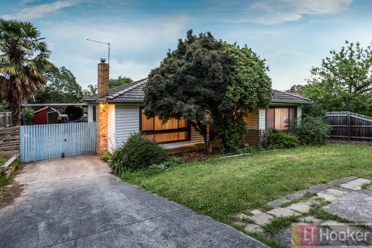8 Shelly Avenue, Boronia VIC 3155