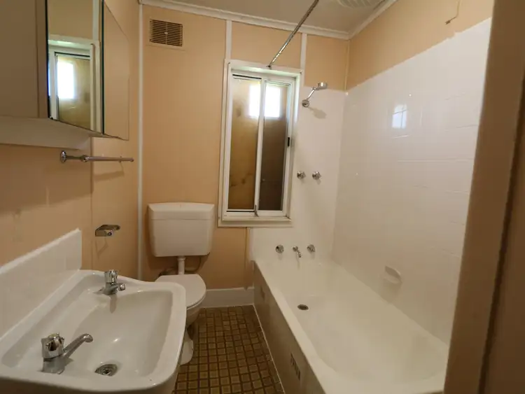 Sixth view of Homely house listing, 10 Lae Avenue, Ashmont NSW 2650