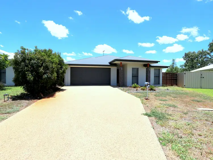 7 Canterbury Road, Emerald QLD 4720