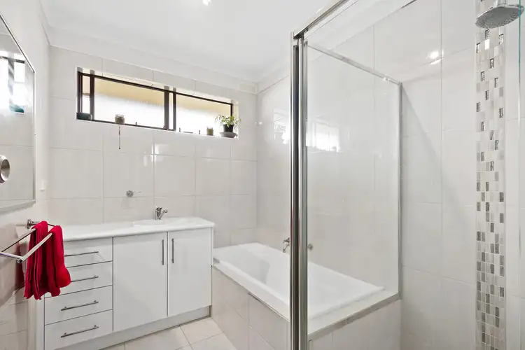 Seventh view of Homely house listing, 3 Anna Court, Sale VIC 3850