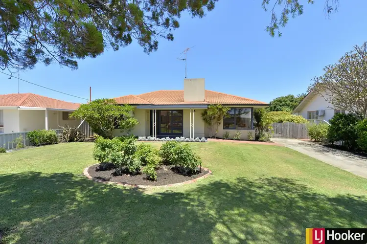 31 Loxton Street, Dudley Park WA 6210